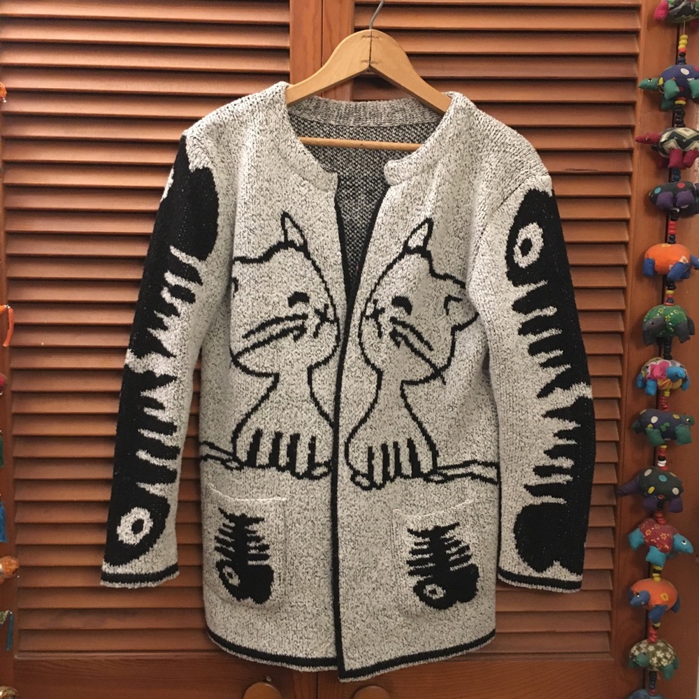 Fish bones cat sweater